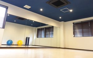 レッスンルーム　健康習慣のアップビー ヨガ＆トレーニング　久喜