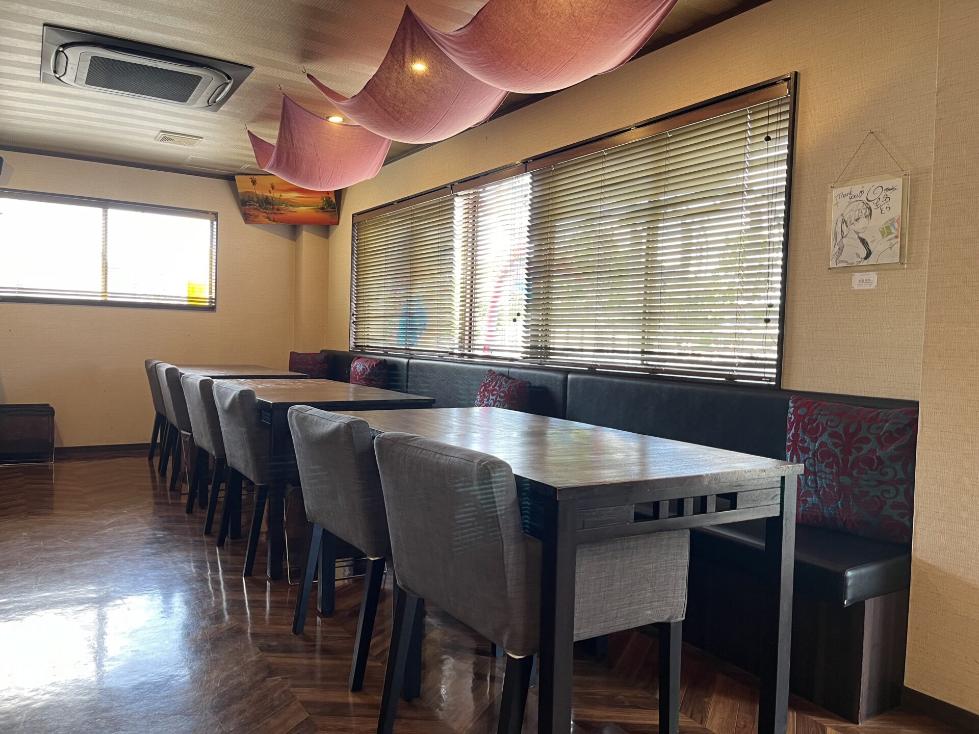 無料カフェコーナー「ほっとビー」