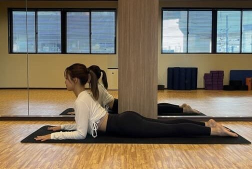 ベーシックフローYOGA（4）